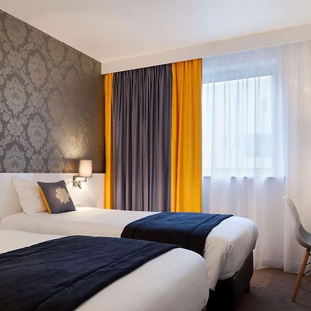 Hotel Kyriad Tours St Pierre Des Corps Gare Сен-Пьер-Де-Кор Экстерьер фото