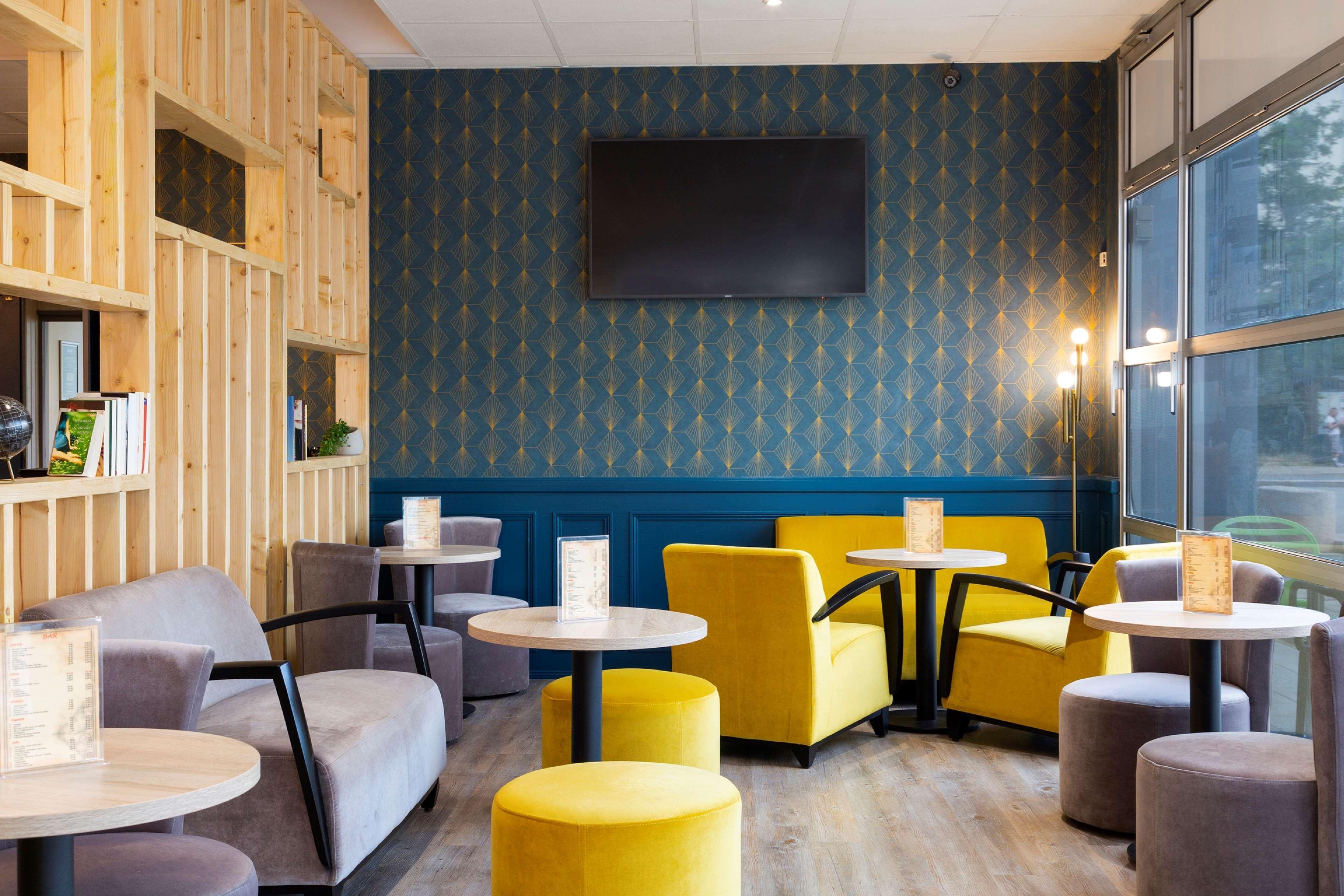 Hotel Kyriad Tours St Pierre Des Corps Gare Сен-Пьер-Де-Кор Экстерьер фото
