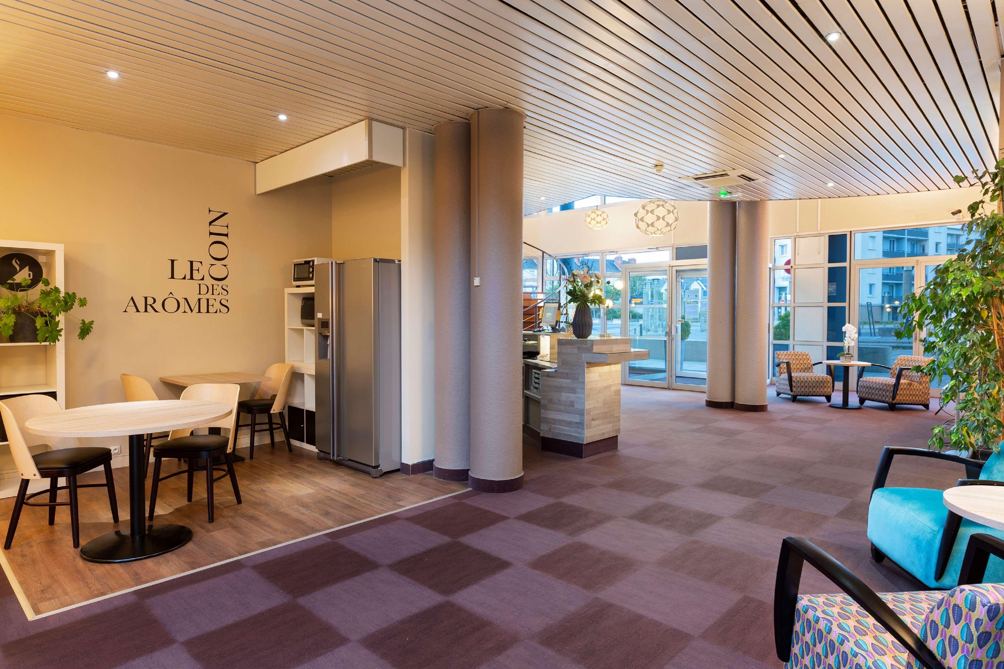 Hotel Kyriad Tours St Pierre Des Corps Gare Сен-Пьер-Де-Кор Экстерьер фото