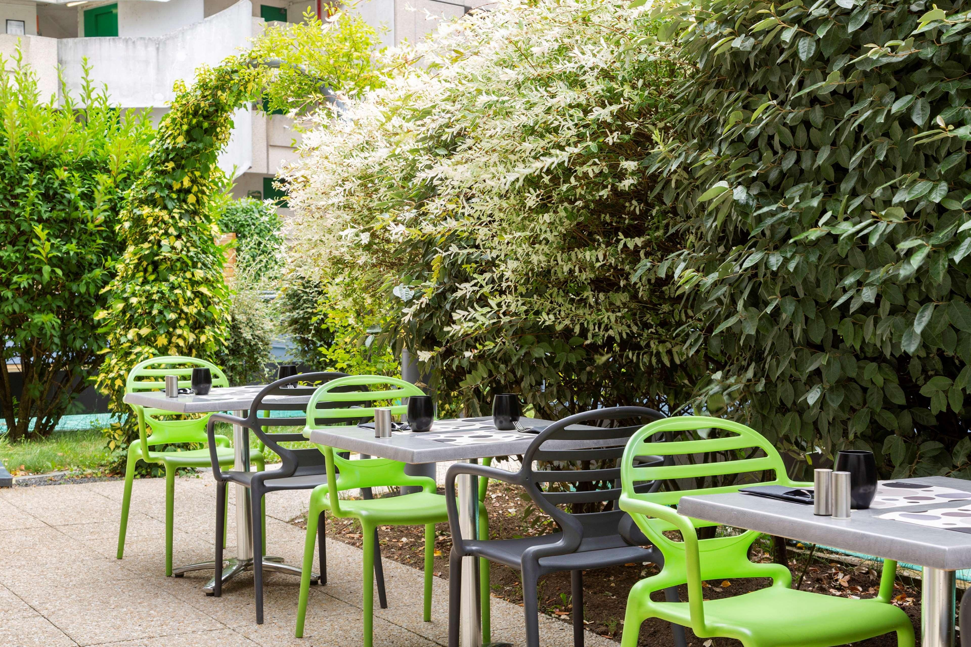 Hotel Kyriad Tours St Pierre Des Corps Gare Сен-Пьер-Де-Кор Экстерьер фото